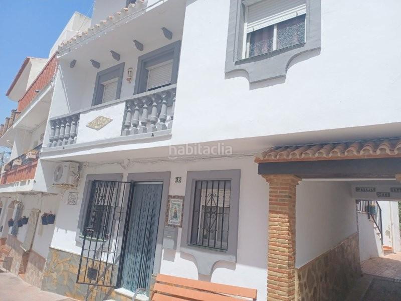 Foto 57a2d35b-bb3a-4a72-9567-5370be12d1b2. Casa aparellada amb calefacció a Manilva pueblo Manilva