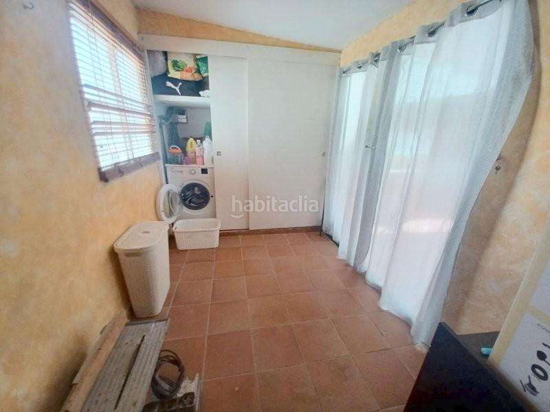 Foto 82f8981f-59b8-441e-9638-002d9a4504d4. Casa aparellada amb calefacció a Manilva pueblo Manilva