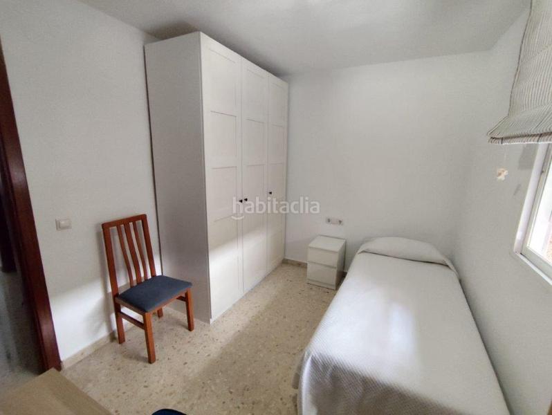 Foto 00e8a893-60d1-4a65-b83f-9609e7a40625. Alquiler piso estuidantes!! estupendo piso amueblado en alquiler, en Cortijo Alto en Málaga