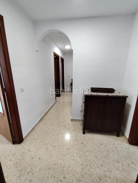 Foto 887d534b-b525-48d1-9c14-d3b56fd4e4b2. Alquiler piso estuidantes!! estupendo piso amueblado en alquiler, en Cortijo Alto en Málaga