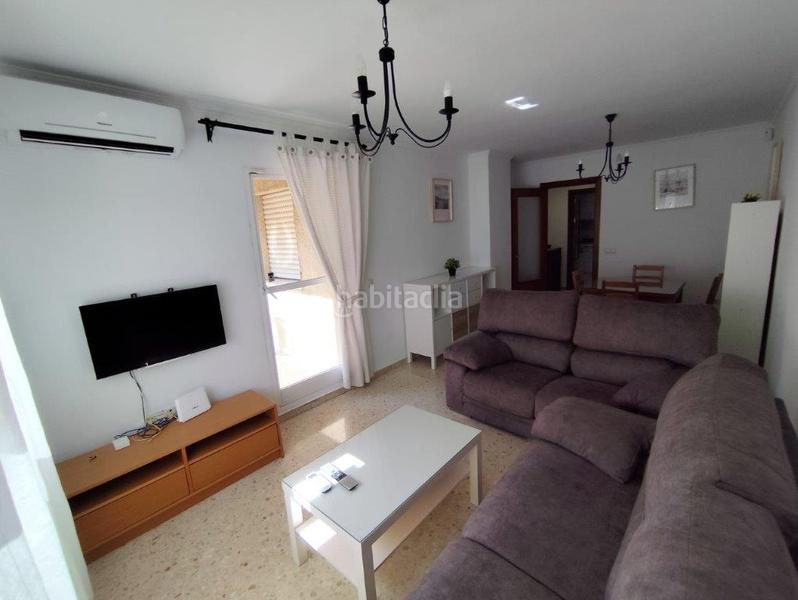 Foto f07ff9f8-8375-4dc8-8c8a-f89343867926. Alquiler piso estuidantes!! estupendo piso amueblado en alquiler, en Cortijo Alto en Málaga