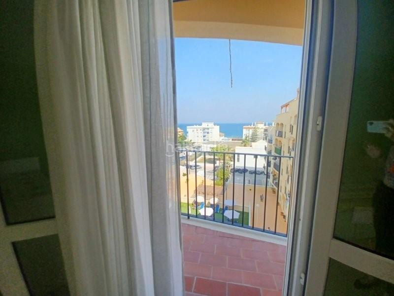 Foto ac10b4db-1cc5-4bf0-8598-8dd9906c20e8. Piso en venta un exclusivo piso con vistas al mar en sabinillas en Manilva