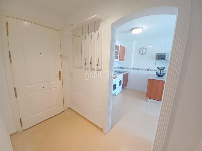 Foto d505cb0a-73eb-4e6a-999f-b40b89e863fa. Piso en venta un exclusivo piso con vistas al mar en sabinillas en Manilva