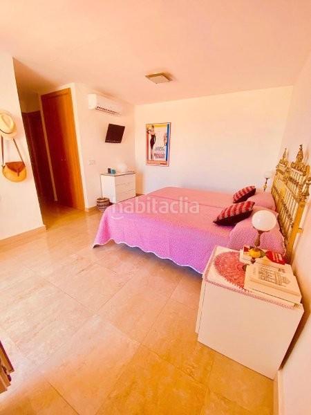 Foto 1387d979-a619-4054-a38a-829a22ec464a. Alquiler casa pareada alquiler de adosado dúplex exclusivo con vistas al mar en sabinillas en Manilva