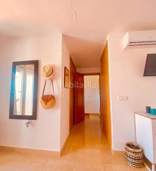 Foto 28d27c50-2bc9-4e89-812d-7bd3a22b3b62. Alquiler casa pareada alquiler de adosado dúplex exclusivo con vistas al mar en sabinillas en Manilva