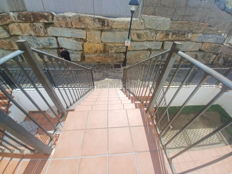 Foto 625a1722-a6c8-4a68-aa34-2c4b0676e3d0. Alquiler casa pareada alquiler de adosado dúplex exclusivo con vistas al mar en sabinillas en Manilva