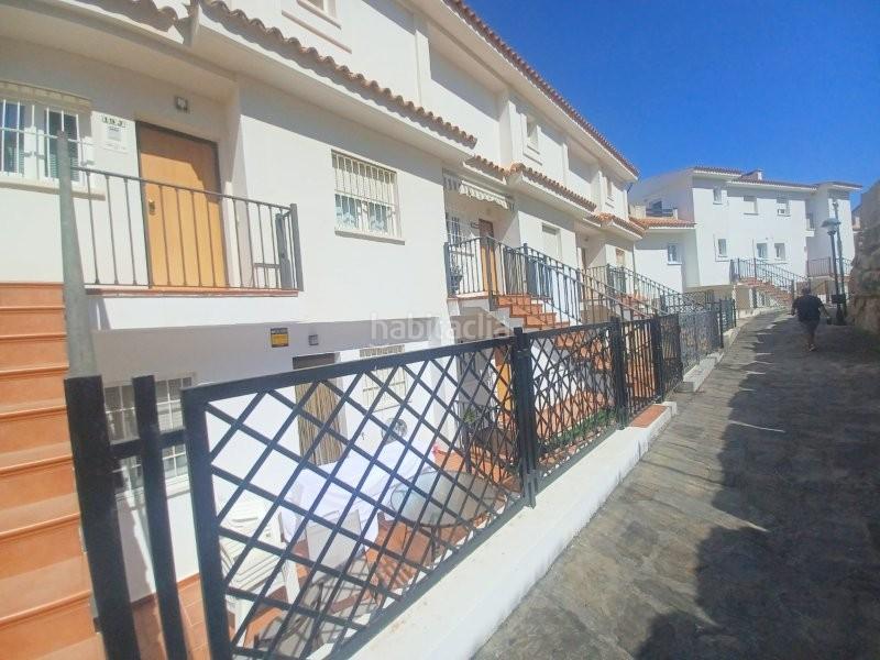 Foto c70fd312-86ec-441b-bfc5-fd7a60428cf1. Alquiler casa pareada alquiler de adosado dúplex exclusivo con vistas al mar en sabinillas en Manilva