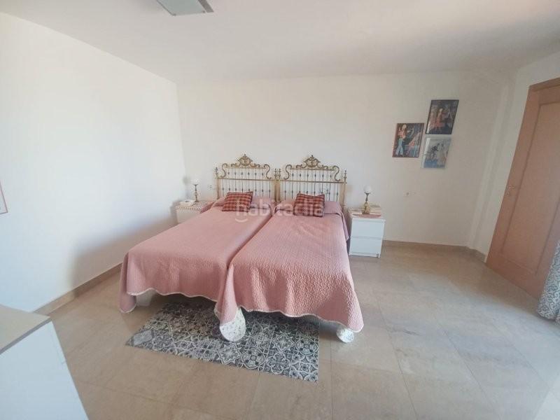 Foto ee828d24-a56f-4a00-9a6f-e22a79e997e5. Alquiler casa pareada alquiler de adosado dúplex exclusivo con vistas al mar en sabinillas en Manilva