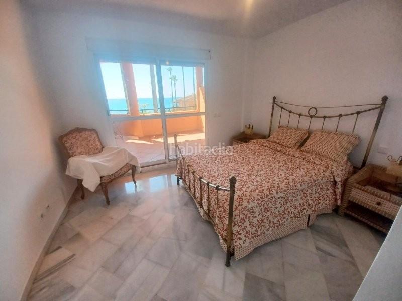 Foto 068ae4c5-a66b-41d3-8276-a598c0cca8ae. Piso localizacion inmejorable!! exclusivo piso en venta a pie de playa!! en Estepona