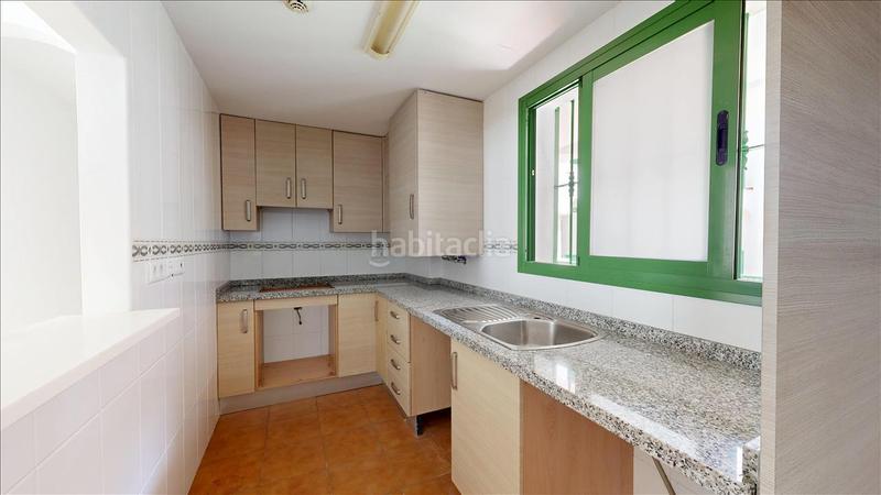 Foto 3734c579-3760-4058-b5ca-a3f0273a9e96. Piso oportunidad de inversión única apartamento con gran potencial de rentabilidad en Manilva