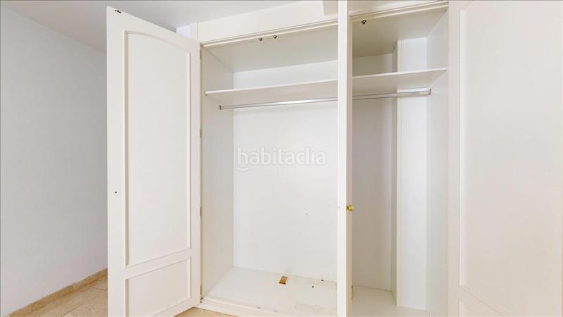 Foto d89c71cc-d746-4779-86a5-56c3c19a0891. Piso oportunidad de inversión única apartamento con gran potencial de rentabilidad en Manilva