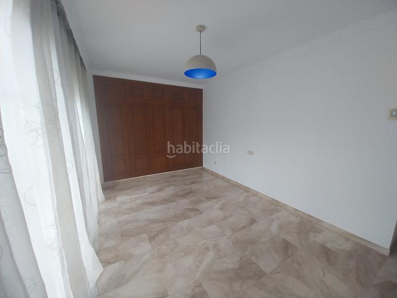 Foto 5b615970-5481-42ce-a02f-4817fd0b70bd. Alquiler piso alquiler de larga temporada en centro en Estepona