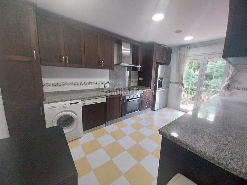 Foto c7ac0a48-70aa-4ff4-a8d7-ff0536992b46. Miete etagenwohnung mit heizung parking in Huerta Nueva Estepona