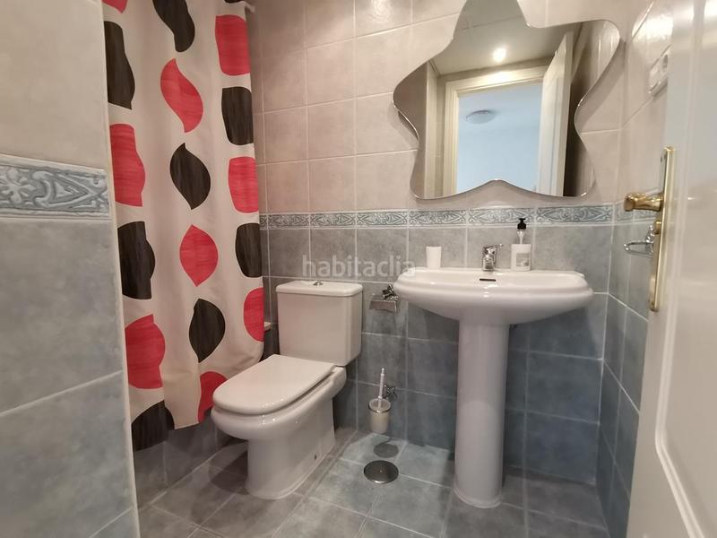 Foto 963b6cc6-c5c3-4718-ad46-407c2c27dc54. Location appartement avec chauffage parking piscine dans Málaga