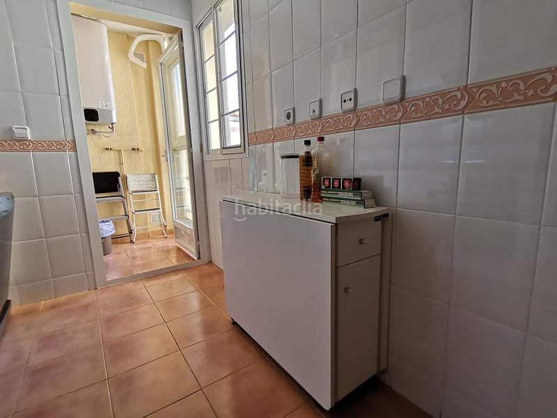 Foto b874f846-bfbf-4b15-8e2d-867613f71628. Location appartement avec chauffage parking piscine dans Málaga