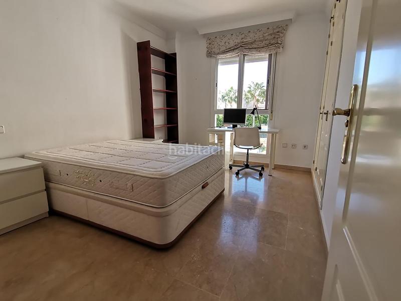 Foto 56e82776-7de7-488c-a41b-d36ea6a93e09. Rent flat with heating parking pool in El Atabal Málaga