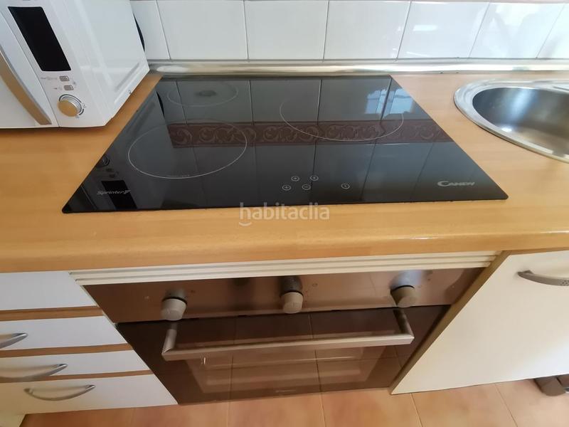 Foto b1fbeb2c-86e0-48af-9318-cc58f464ccf8. Rent flat with heating parking pool in El Atabal Málaga