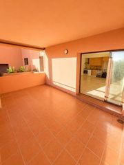 Pis a Puerto de Estepona. Vivienda de 2 dormitorios a un paso del mar en estepona!