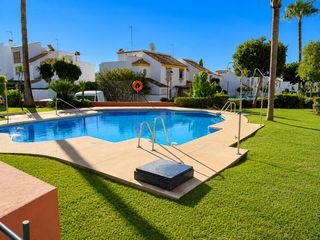 Appartement à Marina de Casares. Oportunidad única en casares costa! vive el lujo tropical junto