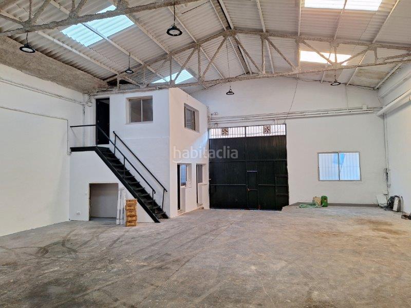 Foto ef5e998f-551e-4c77-82dd-266149808cb6. Affitto capannone industriale in Distrito Zeta - Recinto Ferial Cortijo de Torres Málaga