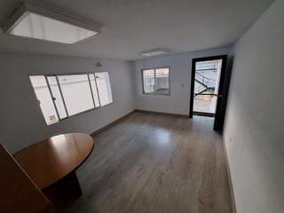 Alquiler Nave industrial en Distrito Zeta - Recinto Ferial Cortijo de Torres. Nave industrial  en alquiler en polígono la estrella