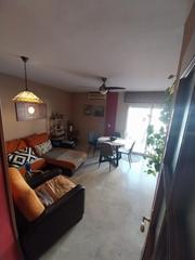 Miete Etagenwohnung in Sierra de Estepona - Avda. de Andalucía. Alquiler temporal en estepona  disponible hasta junio