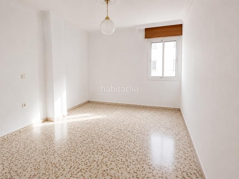 Foto 0bd1a2e6-788f-450a-8f26-17ea98101c23. Pis a Centro Estepona
