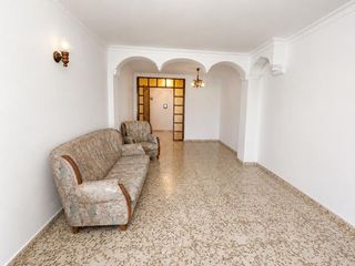 Piso en Centro. Piso de tres dormitorios en venta en estepona