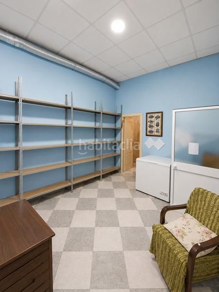 Foto ac9f498b-0fba-4eb9-bb51-ffd4d7fd82ac. Local comercial a Centro Estepona