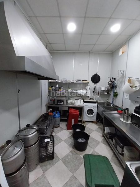 Foto f6f2ca0f-da80-4b67-b455-f1050a9ba25c. Local comercial a Centro Estepona