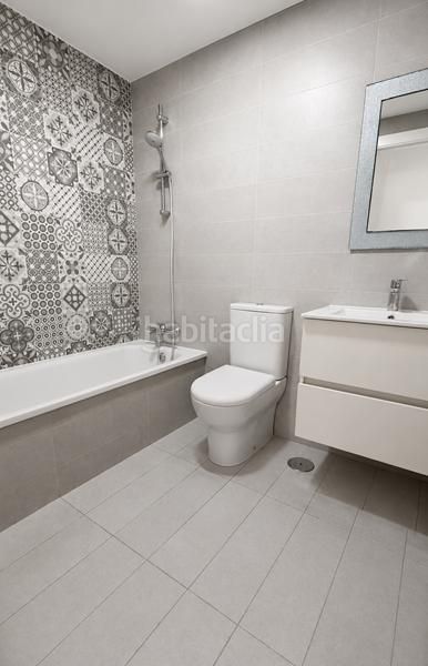 Foto c8acb526-9551-4438-a981-9765a5687c32. Àtic amb calefacció aparcament piscina a Parque Central Estepona