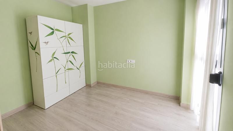 Foto ab37fc0c-9ebf-4cb4-ba21-c81f0e4df5f5. Pis amb calefacció aparcament a Santa Isabel Málaga