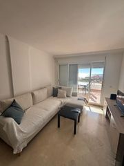 Lloguer Pis a El Castillo. Destinado por trabajo de 10 a 11 meses? te ofrezco el refugio id