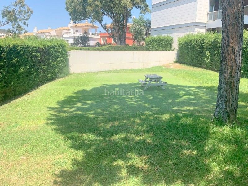 Foto 321afe54-54d8-4c1d-bcd7-226cae898e56. Pis amb calefacció aparcament piscina a Chullera Manilva