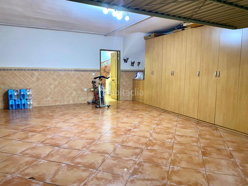 Foto f20f7d79-43c3-437b-bb9b-271201e33d2e. Casa aparellada amb calefacció aparcament a San Alberto - La Alcubilla - Florisol Málaga