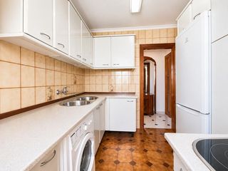 Pis en La Luz - El Torcal. En venta piso muy luminoso, totalmente exterior, 3 dormitorios