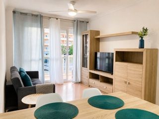 Appartamento in San Luis de Sabinillas. Piso de 2 dormitorios en venta en sabinillas centro.
