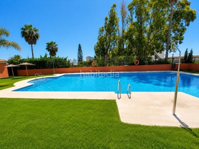 Foto 68b7b467-2ab4-457c-9f28-0bcb25665da5. Pis amb aparcament piscina a Alcorrín Manilva