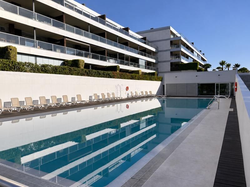 Foto 40595bd3-5fec-443e-b2ff-4b64d6440051. Àtic amb calefacció aparcament piscina a Chullera Manilva