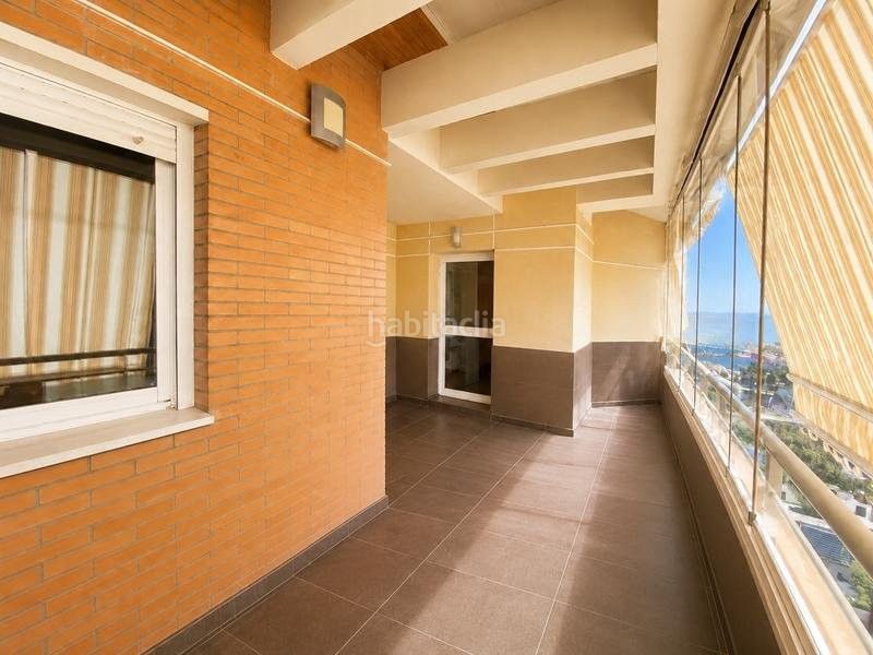 Foto 7cbf2389-6423-4298-9a55-d7fa4f2b6a23. Pis amb calefacció aparcament piscina a El Consul - Ciudad Universitaria - El Romeral Málaga