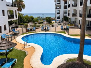 Miete Etagenwohnung in Puerto de la Duquesa. En alquiler espectacular piso con vistas al mar !!!