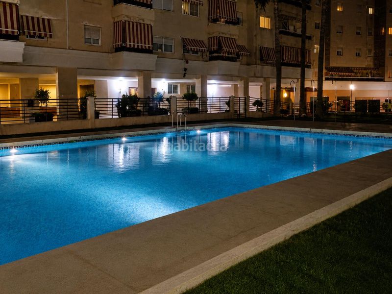 Foto a2d6a7ab-d7b9-40c8-b940-c26cc2b75059. Pis amb calefacció aparcament piscina a Teatinos Málaga