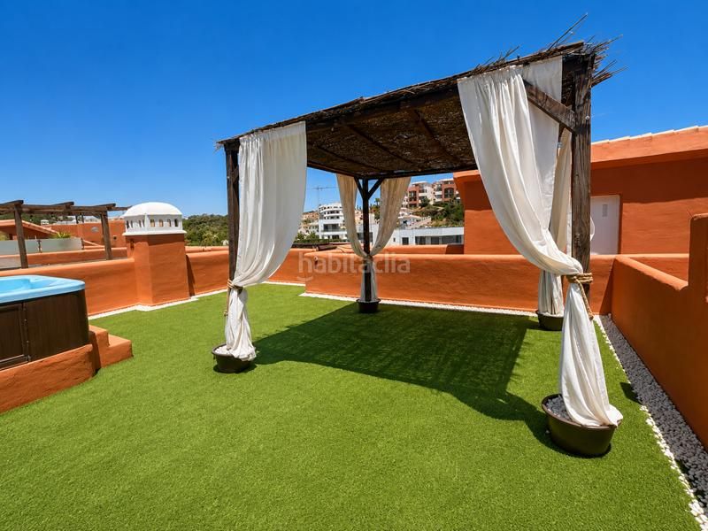 Foto 517f83c4-5113-4770-b368-7f2fee025ec8. Àtic amb calefacció aparcament piscina a El Castillo Manilva