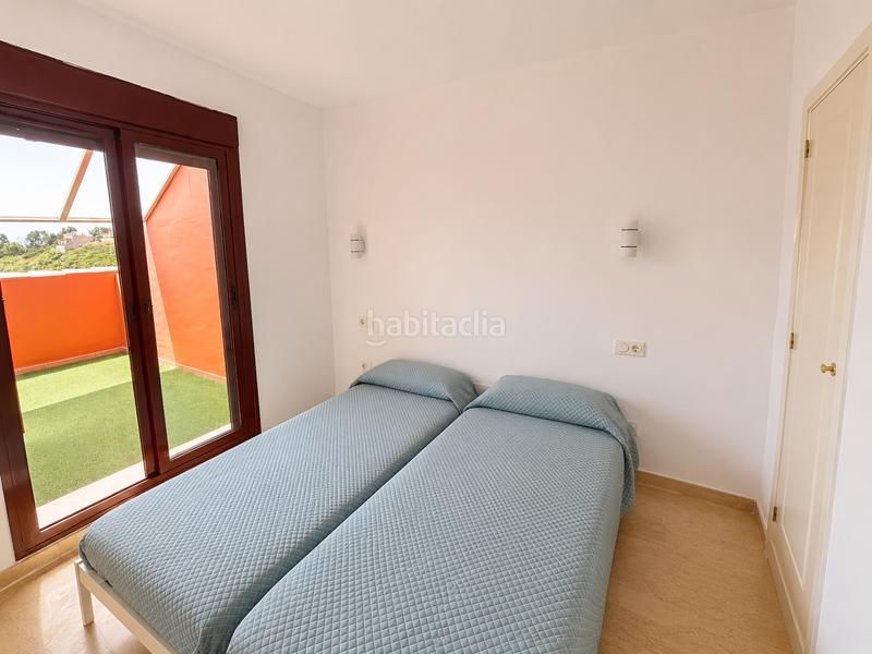 Foto bab01da4-a802-4fd7-aeb3-694b0a7647ea. Àtic amb calefacció aparcament piscina a El Castillo Manilva