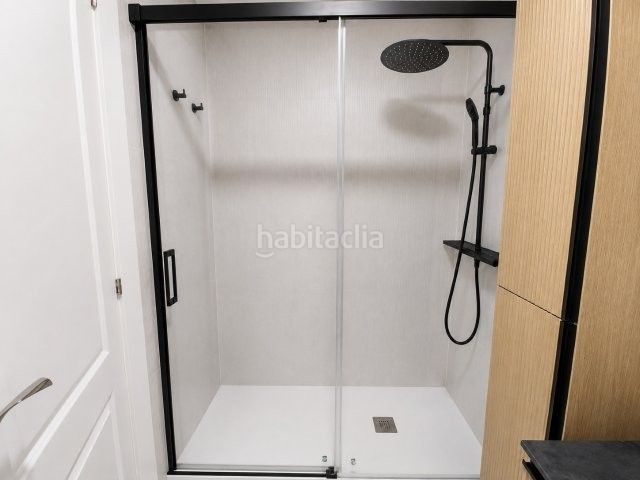 Foto aec68842-3570-44fb-bdb6-d5d4b041655b. Pis amb calefacció aparcament piscina a La Duquesa Manilva