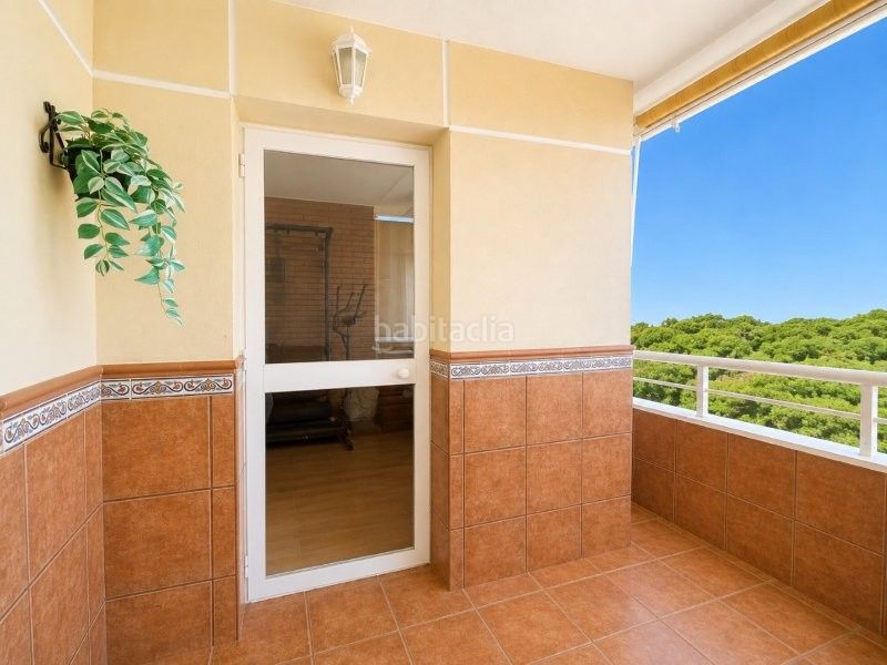 Foto d4d5cda0-17d4-402b-9be9-29a42ec1d96e. Pis amb calefacció aparcament piscina a El Consul - Ciudad Universitaria - El Romeral Málaga