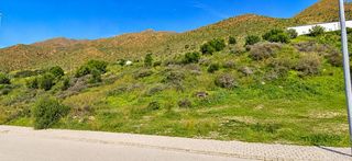Propriété à Casares pueblo. Venta de terreno industrial edificable de 300 m en p.i. los pedr