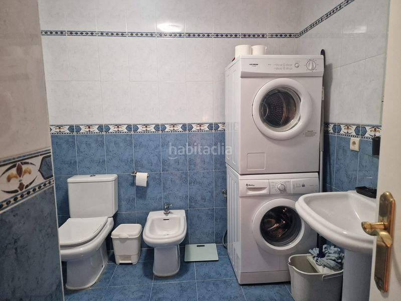 Foto 0d345087-ff56-4078-be56-08d92921602a. Alquiler piso  en alquiler en centro de sabinillas en Manilva