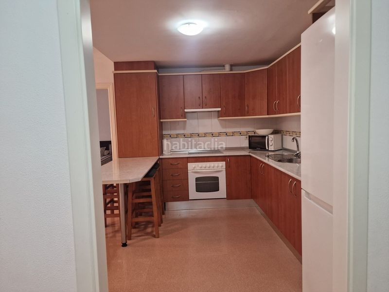 Foto 0e3cd76a-fbd0-473a-9456-49122d41d936. Alquiler piso  en alquiler en centro de sabinillas en Manilva