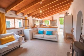 Chalet à Pollença Poble. Encantadora casa de pueblo de cinco dormitorios en venta con imp